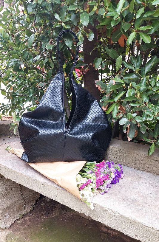 TOKYO BLACK KNITTED ECO LEATHER SHOULDER BAG