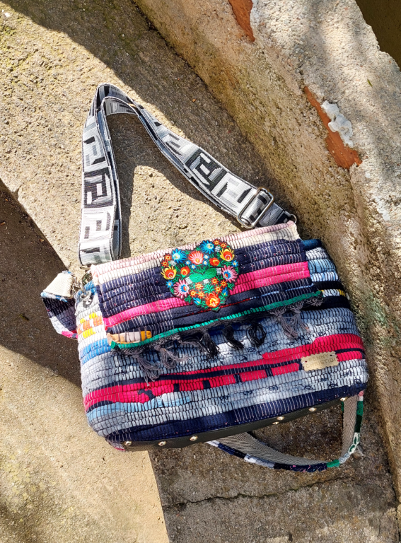 MEXICAN HEART MALIBU HANDBAG new size