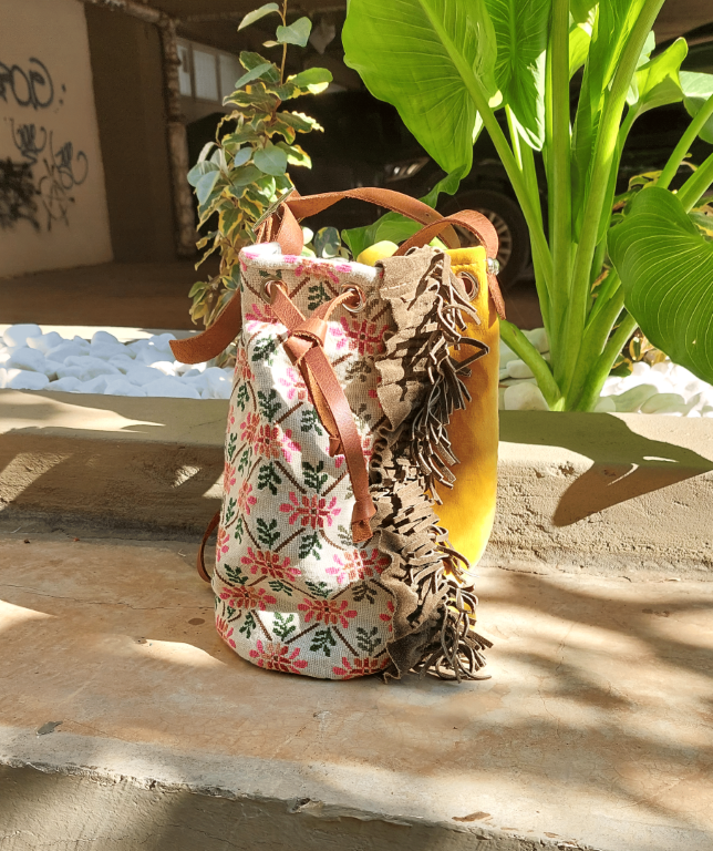 "SEMEDAKI" FLORAL BUCKET BAG WITH LEATHER STRAP
