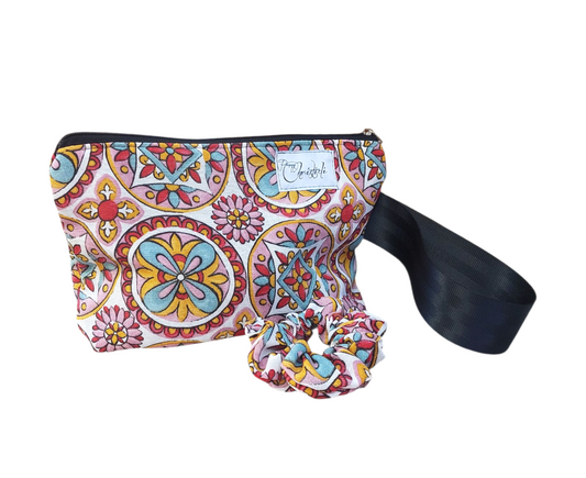 MOSAIC ZIPPER POUCH WITH SCRUNCHIE