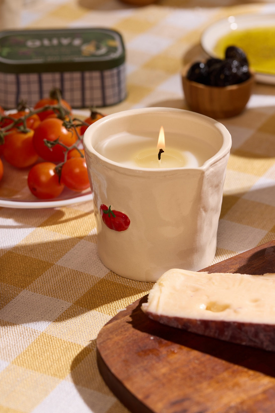Bistro Tomato Φυτικό Κερί 226gr σε κεραμικό δοχείο