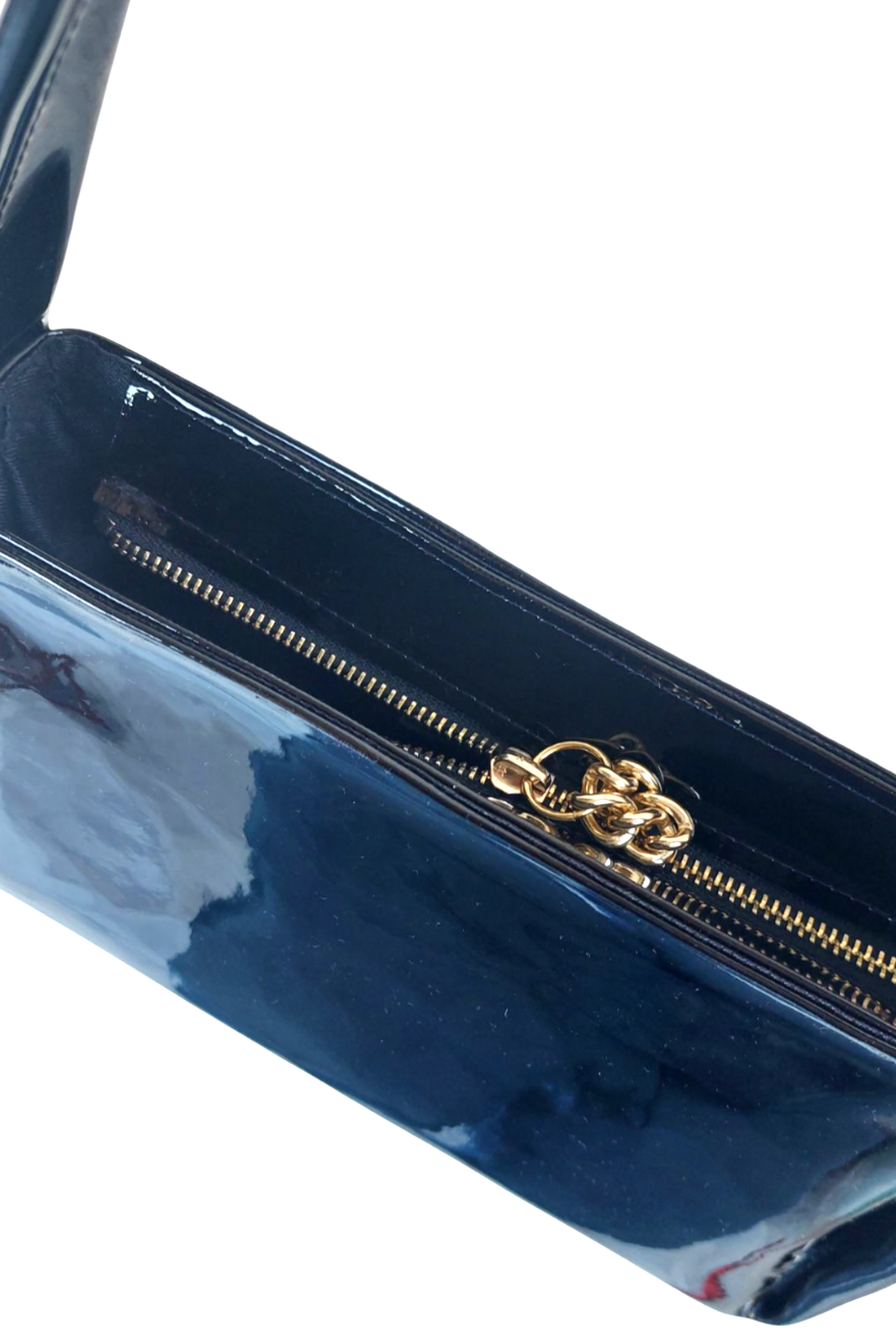 FRENCH BLACK PATENT LEATHER SHOULDER BAG WITH GOLD CHAIN