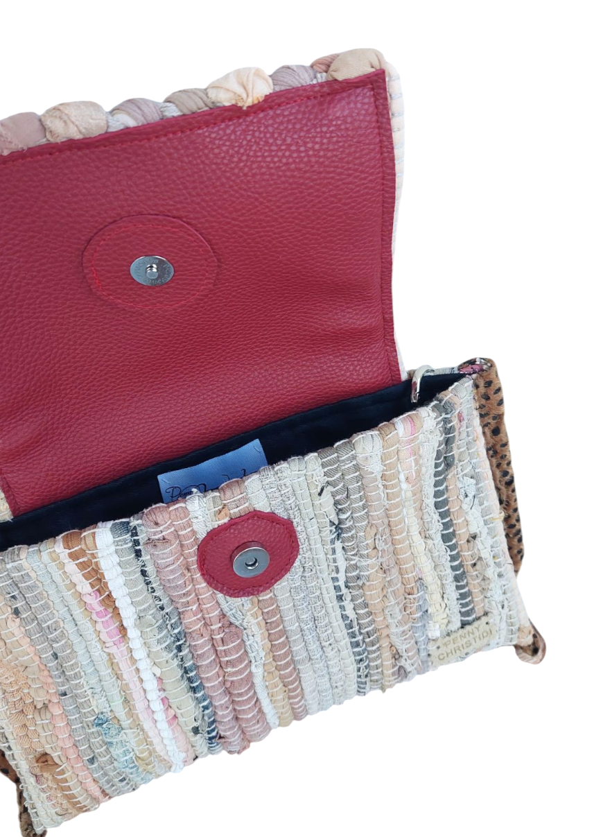 RED HEART BEIGE MALIBU HANDBAG