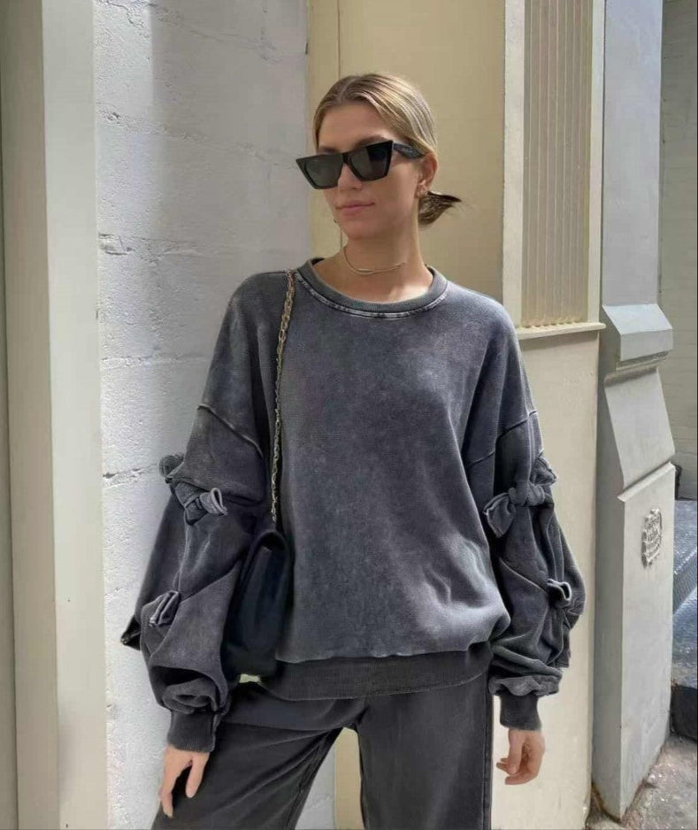 KNOTS SWEATSHIRT