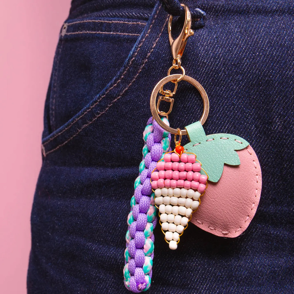 Can Bag Charm Kit - Strawberry Milk