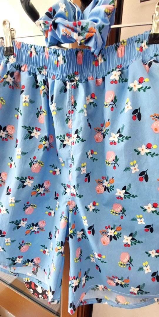 BLUE FLOWERS SHORTS