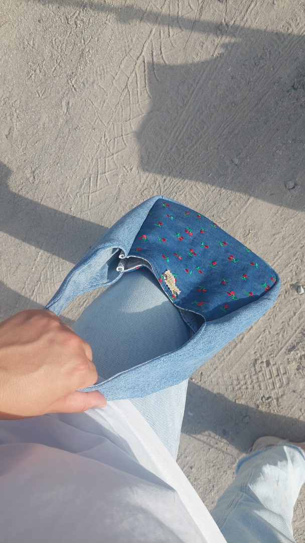 CHERRY UPCYCLING JEANS ALISSA HANDBAG