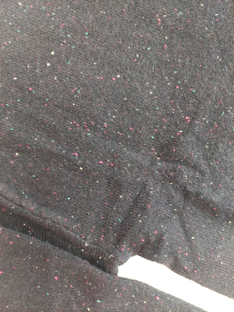 BLACK BOX SWEATER