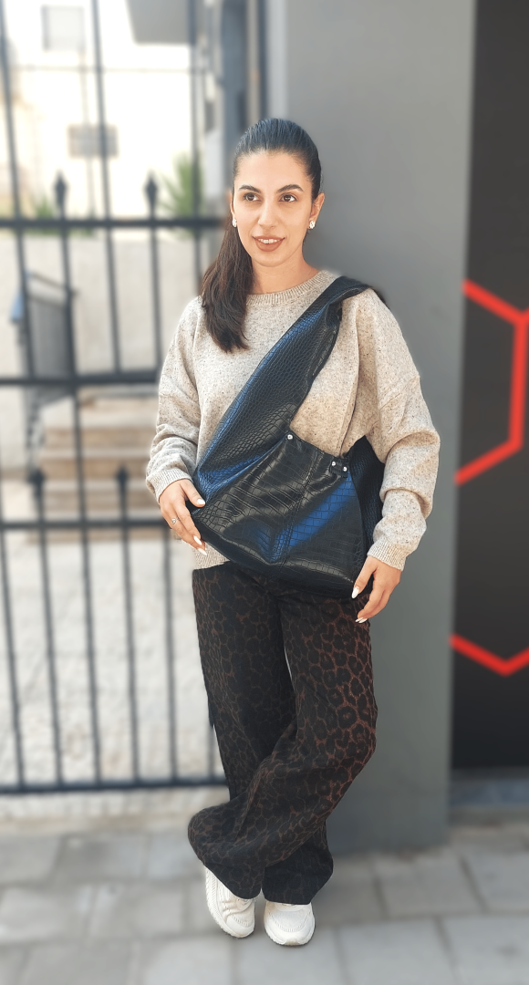 BLACK CROCO HOBO SHOULDER BAG