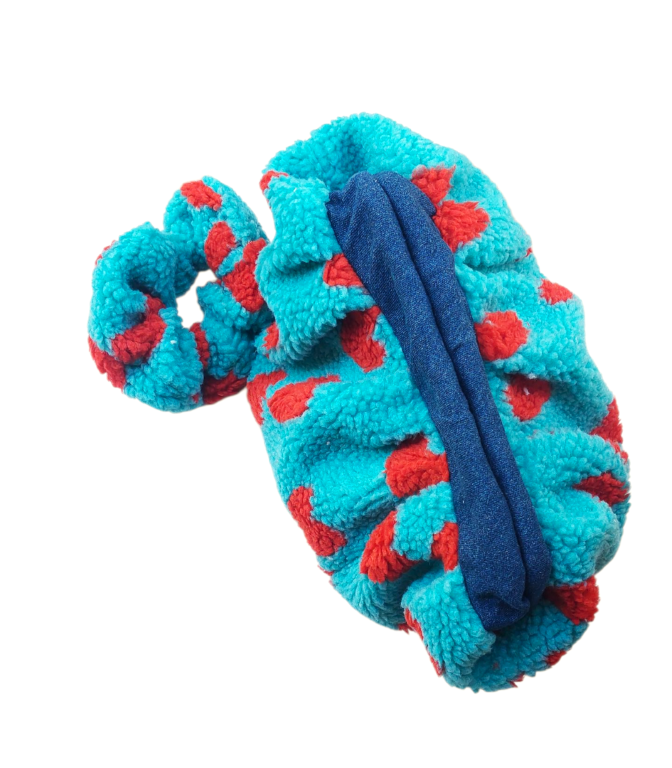 HEARTS TEDDY DUMPLING POUCH BAG - MEDIUM