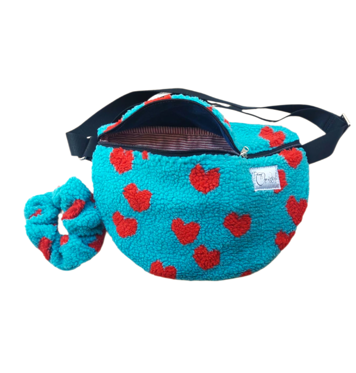 HEARTS TEDDY CROSS BODY BAG