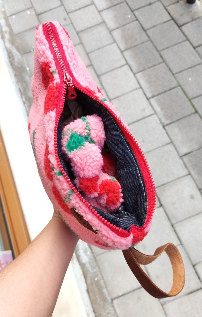 TEDDY CHERRY POUCH BAG