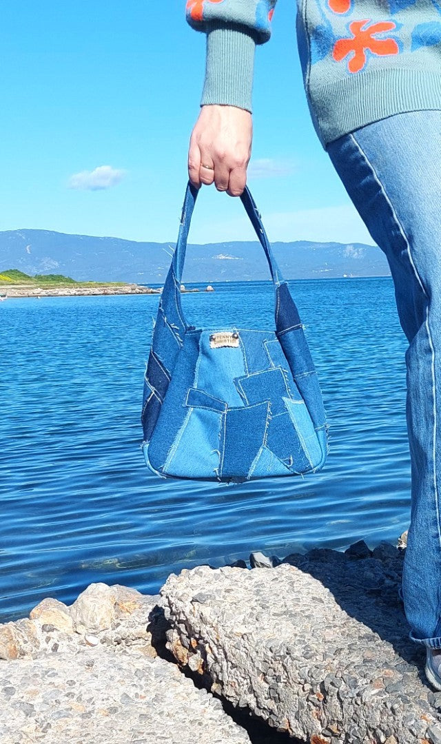 UPCYCLED JEAN ALISSA HANDBAG