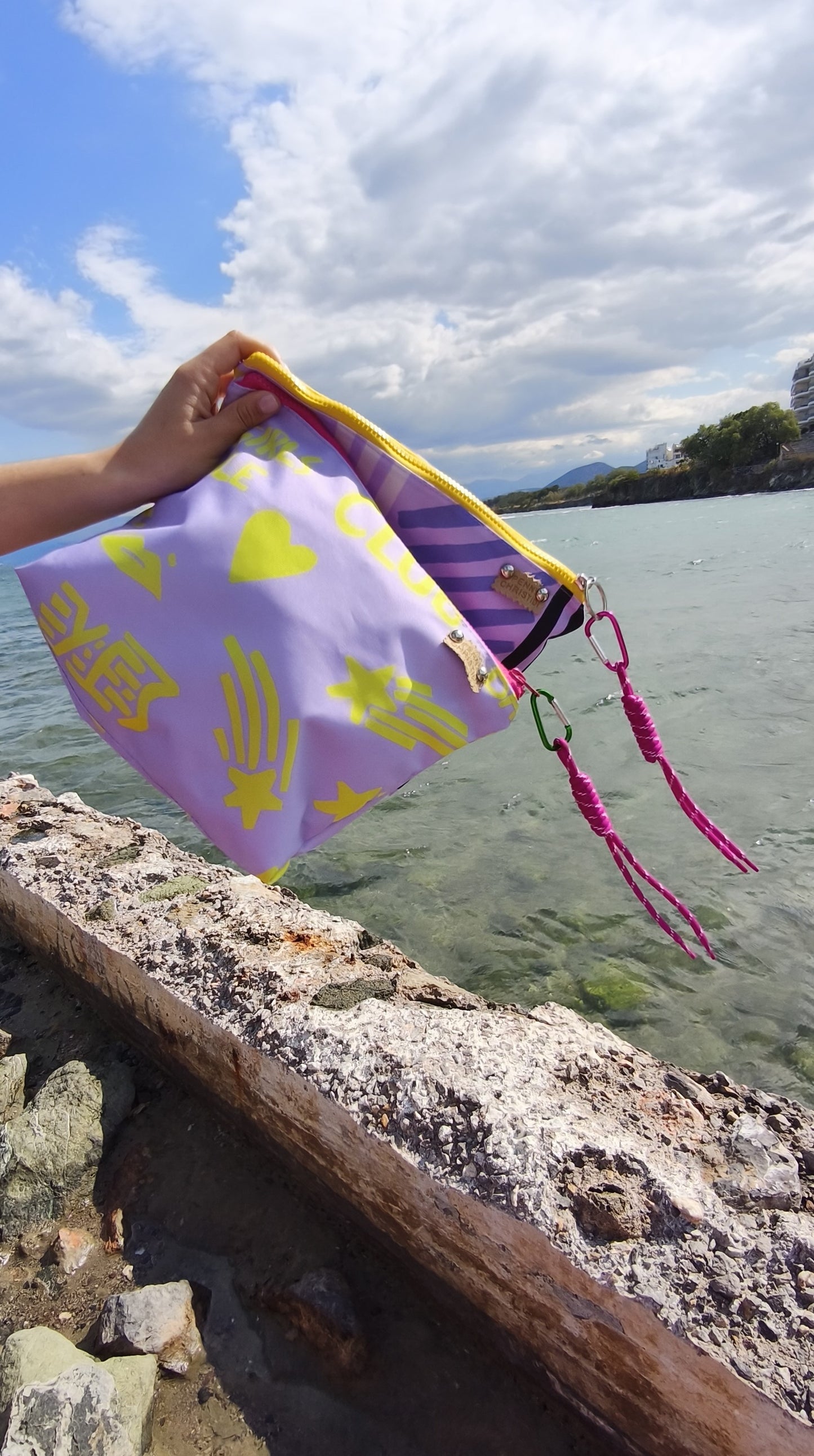 BAD GIRL WATERPROOF POUCH