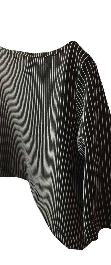 BLACK STRIPES TOP