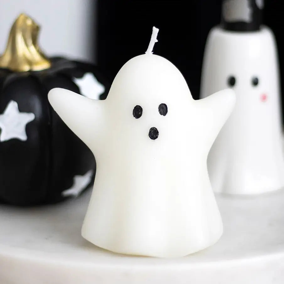 Sweet Ghost Shaped Candle