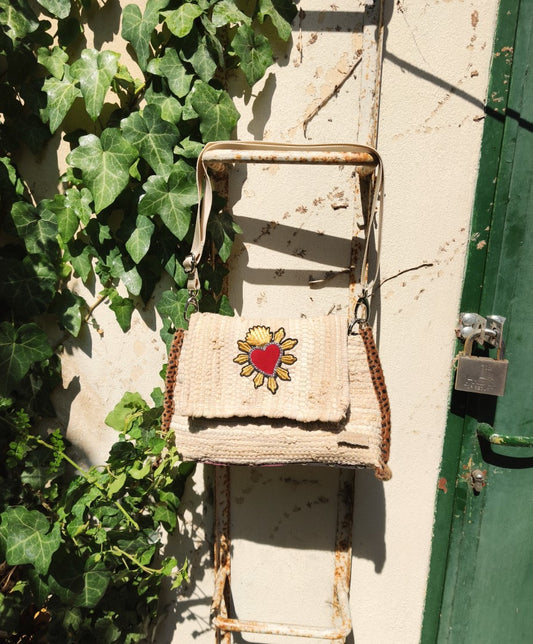 RED HEART BEIGE MALIBU HANDBAG