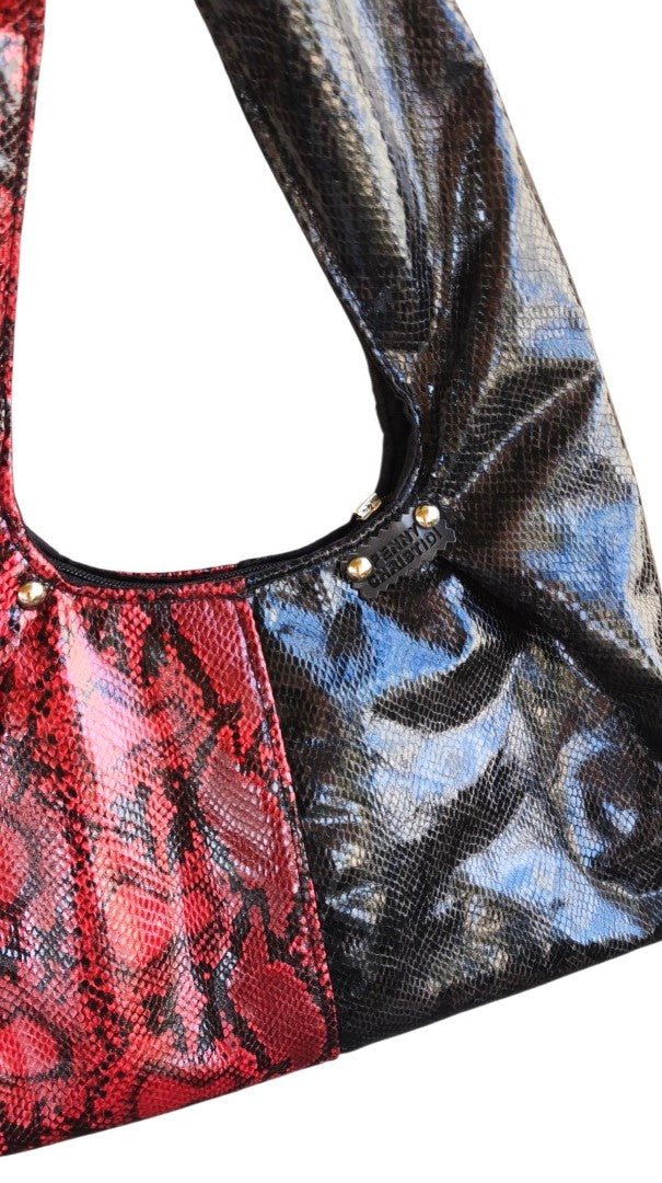 BLACH/RED LEATHERETTE HOBO SHOULDER BAG