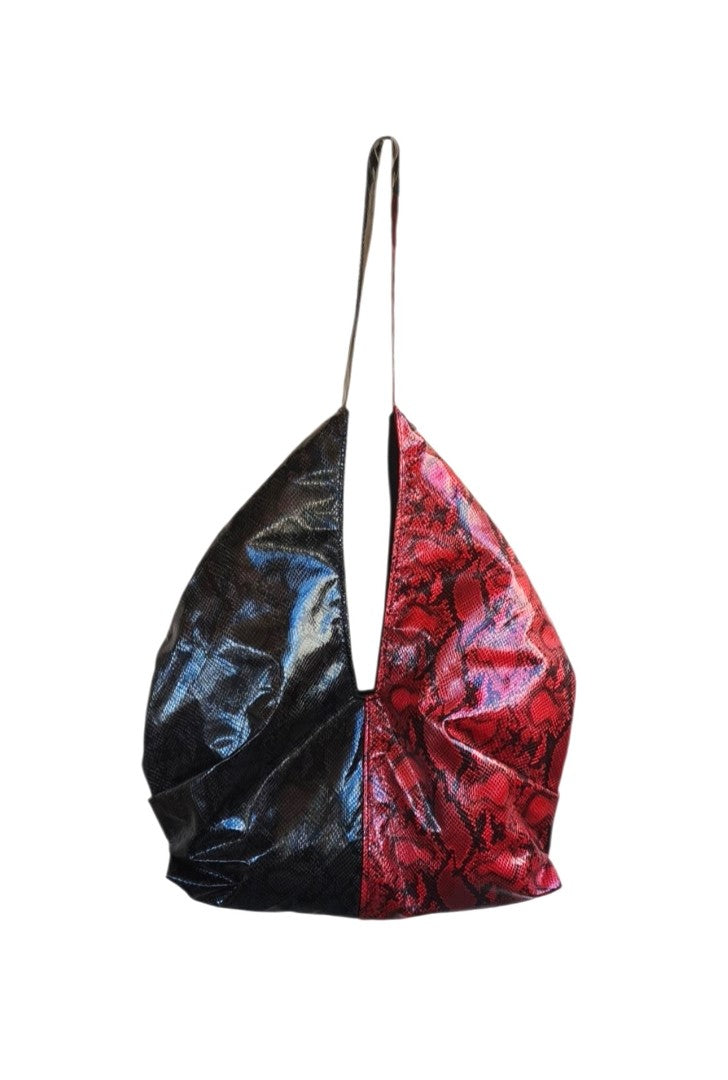 BLACK/RED LEATHERETTE TOKYO SHOULDER BAG