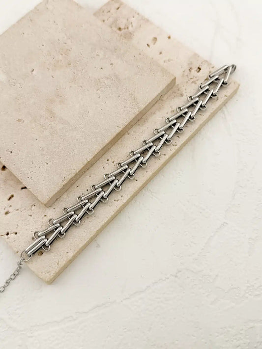 Ατσάλινο βραχιόλι triangle Ασημί