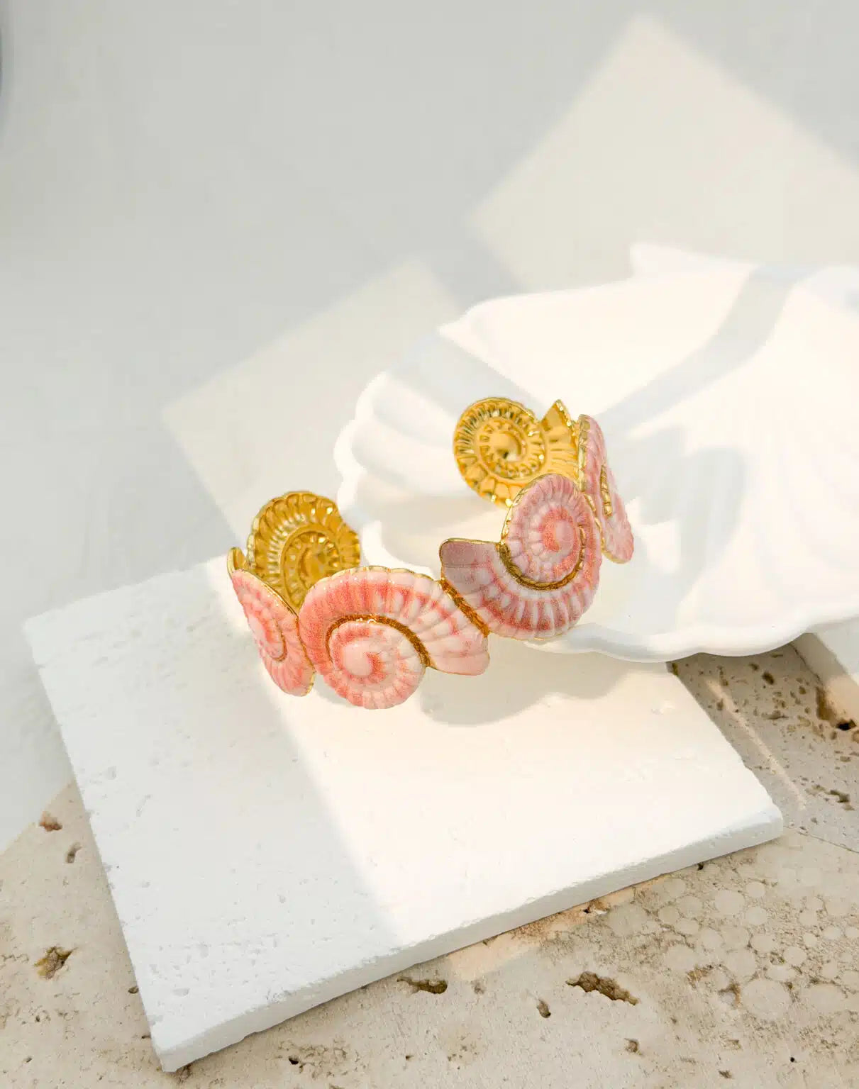 Ατσάλινο βραχιόλι Cuff Pink Shell