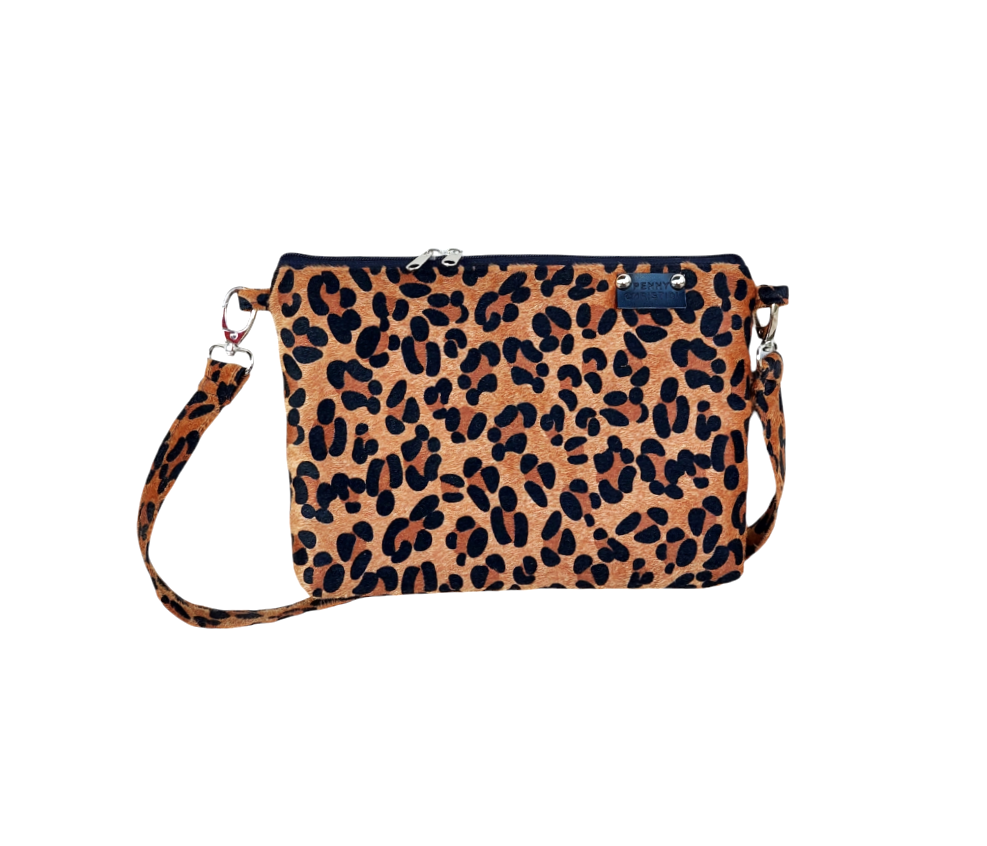 LEOPARD SHOULDER BAG