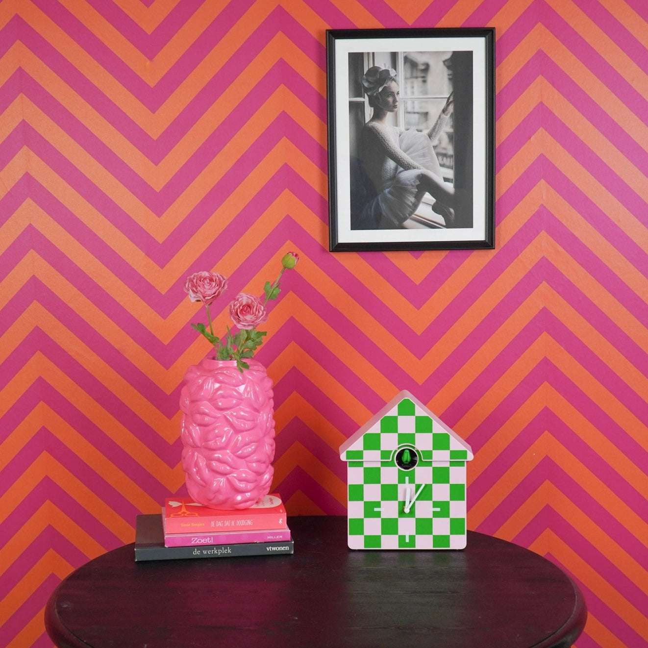 Clock Cuckoo Green/Pink- 24x27x9cm