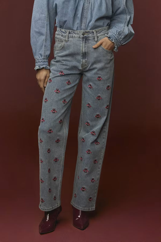 BEE JEANS