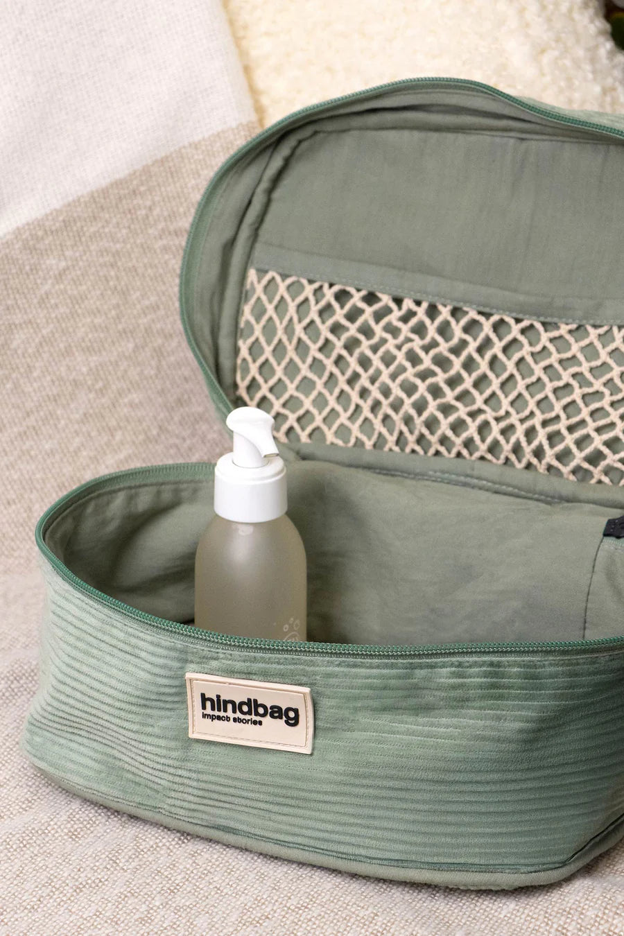 Gaspard Mint Green Velvet Vanity