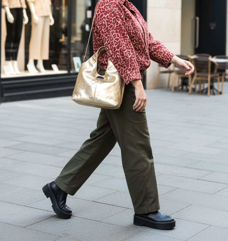 DISCO GOLD  HANDBAG WITH STRAP