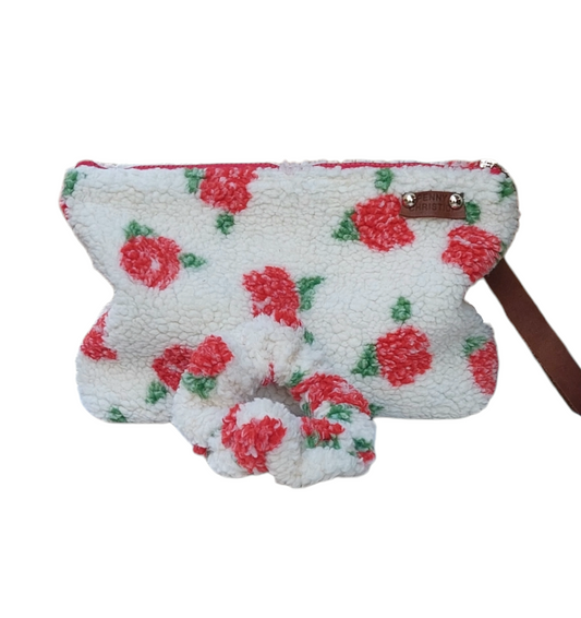 TEDDY ROSES POUCH BAG